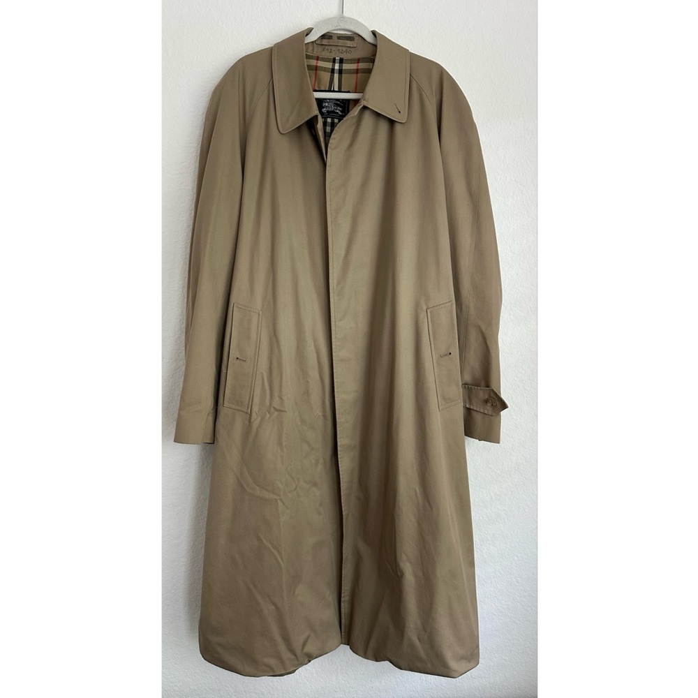 Burberry’s Burberry Classic Vintage Trench Coat Men’s 44 X-Long